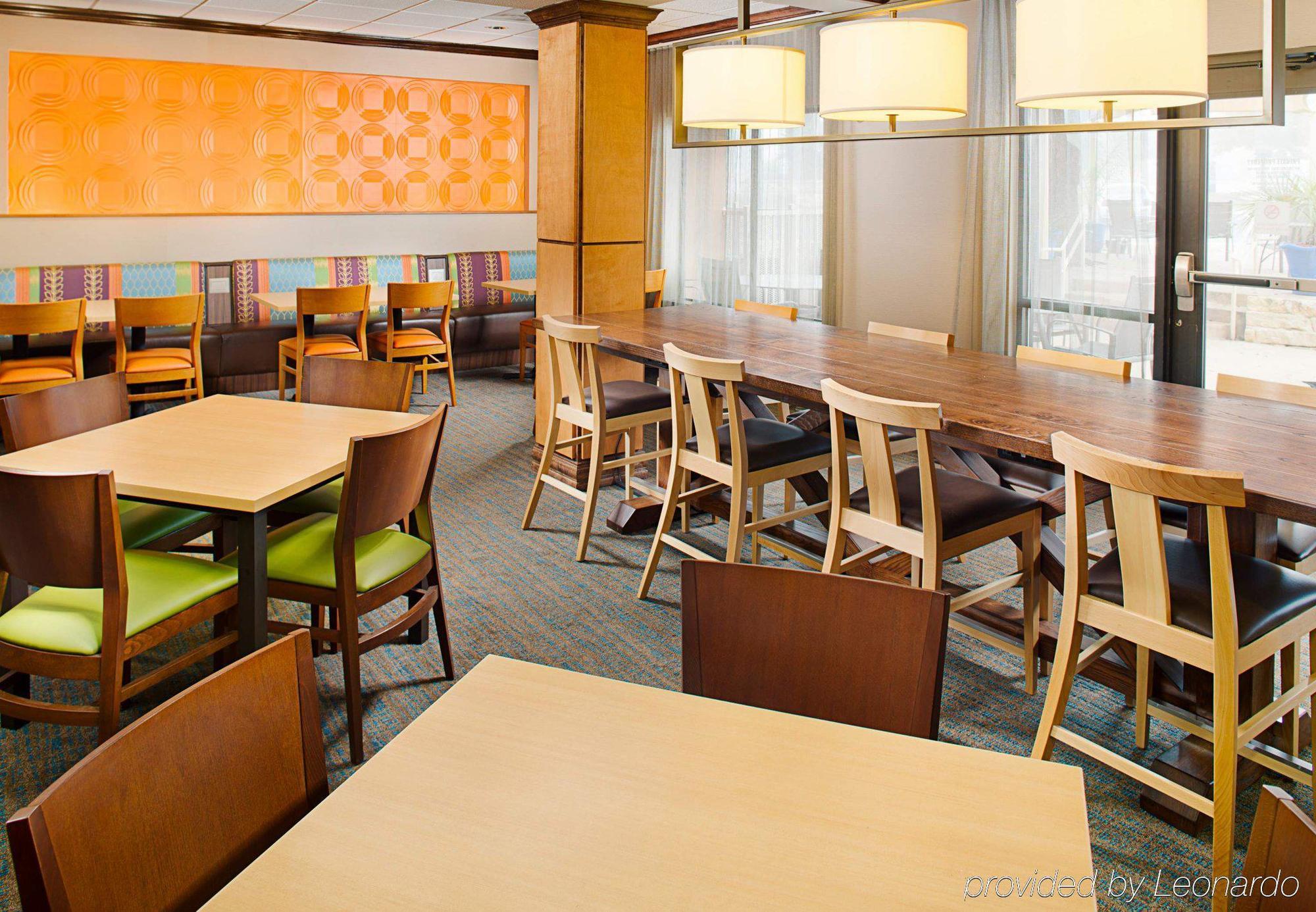 Fairfield Inn & Suites By Marriott San Antonio Seaworld / Westover Hills מראה חיצוני תמונה